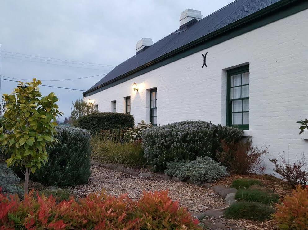 Hotel Richmond Barracks Extérieur photo